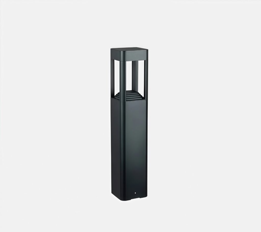 CE-certified black narrow-open outdoor post light, square frame, 240V for EU walkways